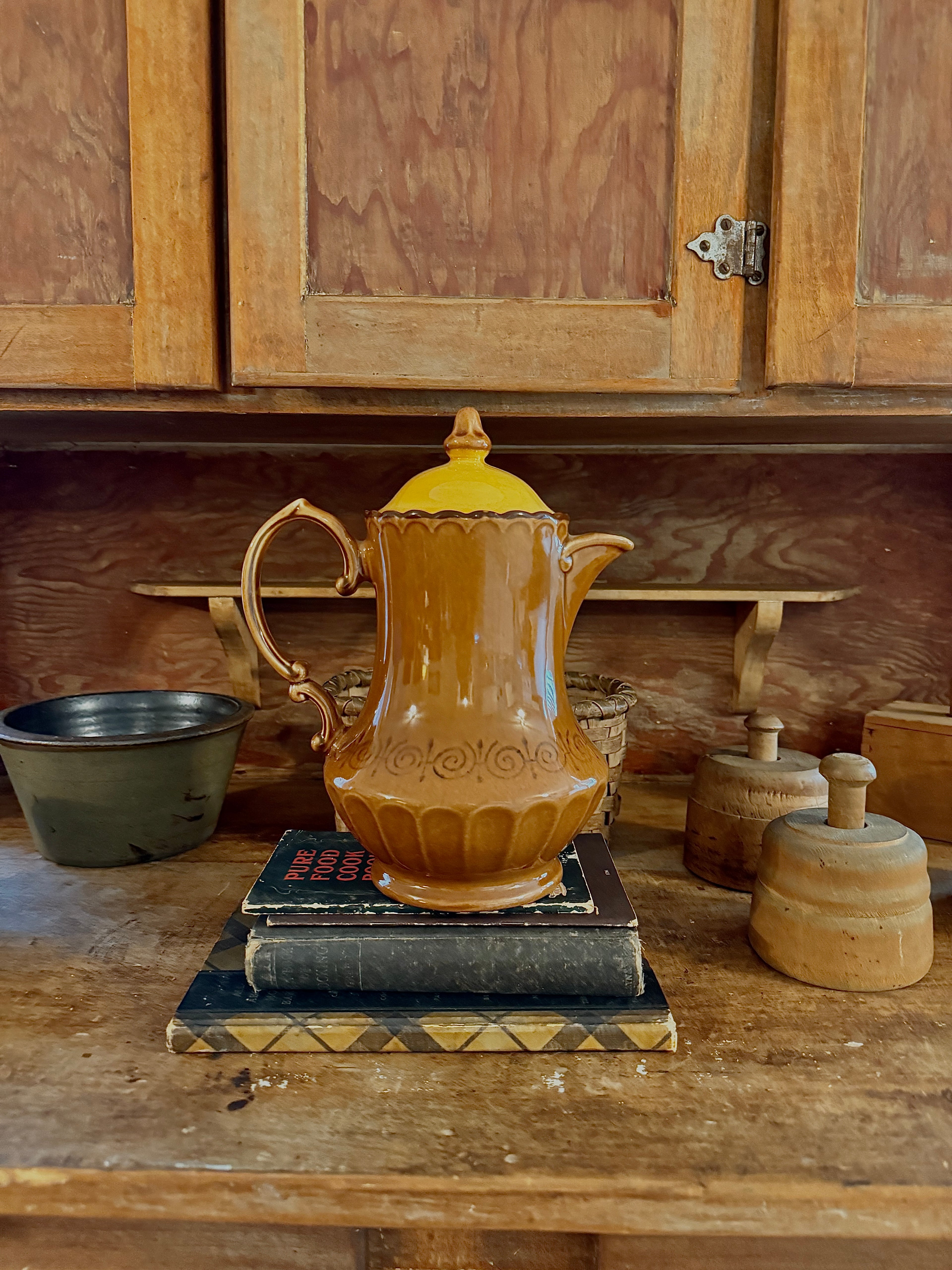 Metlox San Fernando Pitcher